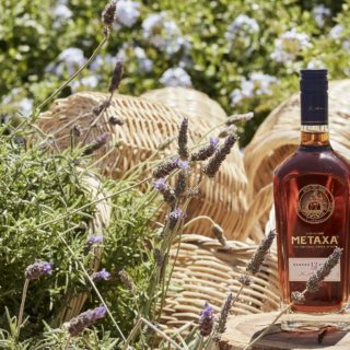 EXPLORE GREECE VOL. 2: Ο οίκος Μεταξά και οι The Clumsies σ’ ένα ταξίδι  εξερεύνησης στην Κρήτη