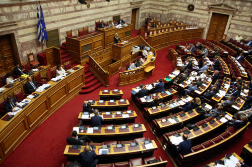 Στη Βουλή η κύρωση της ελληνογαλλικής συμφωνίας
