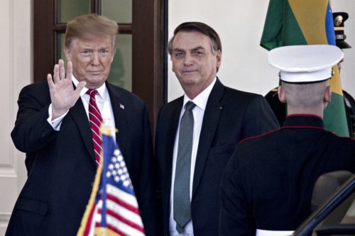 O πρόεδρος Ντόναλντ Τραμπ παραχώρησε στη Βραζιλία καθεστώς «μείζονος συμμάχου» εκτός NATO