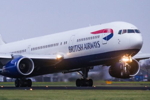 Η British Airways ματαίωσε μερικές πτήσεις εξαιτίας βλάβης στο σύστημα πληροφορικής