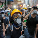Χονγκ Κονγκ: Οι διαδηλωτές ανέστειλαν τις κινητοποιήσεις για να τιμήσουν τη μνήμη των θυμάτων της 11ης Σεπτεμβρίου