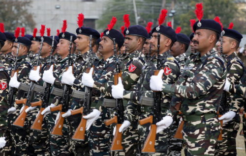 Το Νέο Δελχί παρήγγειλε ρωσικά οπλικά συστήματα αξίας 14,5 δισεκατομμυρίων δολαρίων