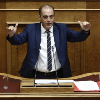 Κυριάκος Βελόπουλος: «Δεν πιστεύω ότι ο υπουργός Προστασίας του Πολίτη θα παραβιάσει συνειδητά το νόμο. Αν το εννοεί, πρέπει να παραιτηθεί»