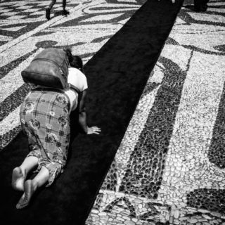 Η Τήνος τον Δεκαπενταύγουστο δεν είναι μόνο Πολυθρόνα και Ίνσταγκραμ