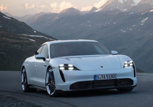 Αυτοκίνητο: Παρουσιάστηκε η Taycan ως το πρώτο πλήρως ηλεκτροκίνητο μοντέλο της Porsche