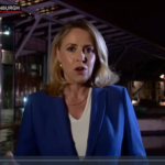 Άνδρας πέφτει με το ποδήλατό του στο νερό κατά τη διάρκεια ρεπορτάζ για το Brexit [VIDEO]