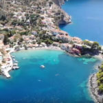 Βόλτα με drone πάνω από την πανέμορφη Άσσο της Κεφαλονιάς [ΒΙΝΤΕΟ]
