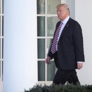 Ξεκινά έρευνα για την παραπομπή του Ντόναλντ Τραμπ