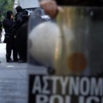 Δεκαοκτώ προσαγωγές και μία σύλληψη για τα επεισόδια στα Εξάρχεια