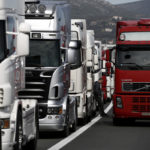 Απαγορεύεται η κυκλοφορία φορτηγών ωφέλιμου φορτίου άνω του 1,5 τόνου κατά την περίοδο εορτασμού της 28ης Οκτωβρίου