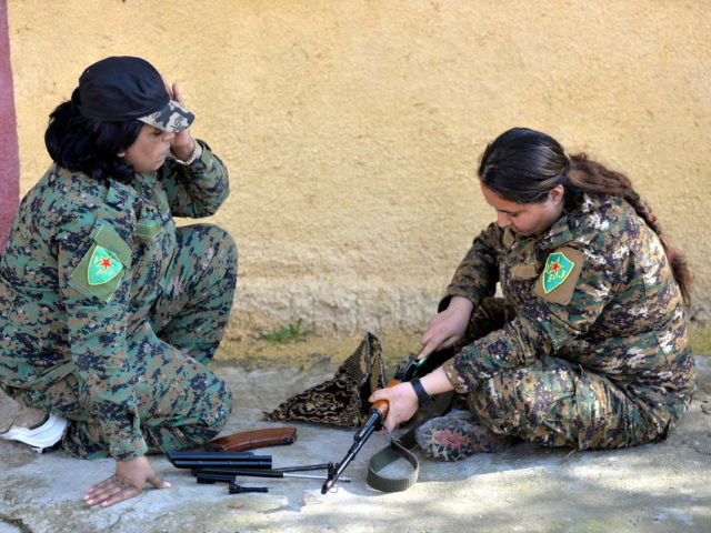 «Το να σταματήσουμε τον Ερντογάν για εμάς ισοδυναμεί με την προάσπιση της δημοκρατίας», δηλώνει μία από τις πιο σημαντικές γυναίκες-μαχήτριες των Κούρδων