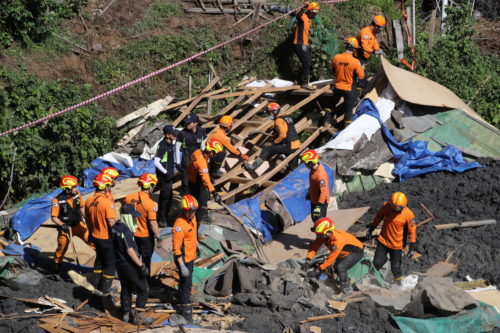 Νότια Κορέα: Τουλάχιστον εννέα άνθρωποι έχασαν τη ζωή τους από τυφώνα
