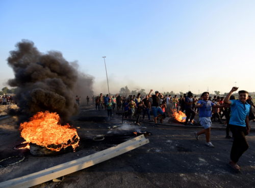 Σαράντα τέσσερις οι νεκροί, εκατοντάδες οι τραυματίες από τις διαδηλώσεις