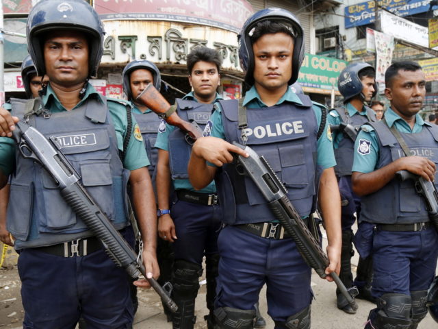 Μπανγκλαντές: 16 καταδίκες σε θάνατο για τη φρικιαστική δολοφονία 19χρονης που είχε καταγγείλει πως υπέστη σεξουαλική παρενόχληση