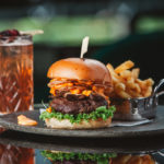 Στo Juju Bar & Restaurant, το feel-good εστιατόριο του ξενοδοχείου Divani Caravel, οι Πέμπτες έχουν έξτρα ενδιαφέρον