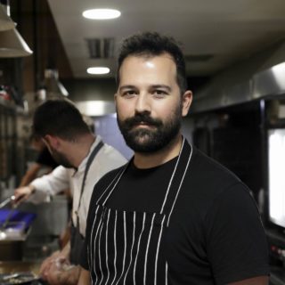 Ο Δήμος Μπαλόπουλος είναι ο επόμενος σεφ που θα συζητήσουμε (... χωρίς να βγει στην τηλεόραση)