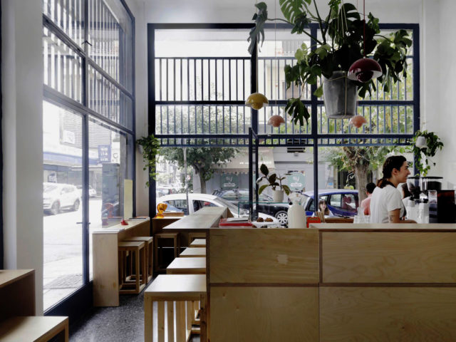 Morning Bar: Το πιο στυλάτο καφέ της Αθήνας άνοιξε στο Κουκάκι