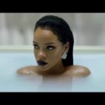 Έρχεται μια κάπως διαφορετική αυτοβιογραφία της Rihanna (ΒΙΝΤΕΟ)