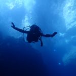 Θεσσαλονίκη: “Ψαρεύουν” σκουπίδια για να σώσουν τις θάλασσες