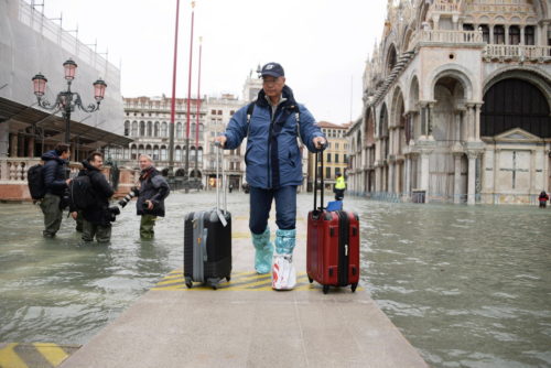 Έκλεισε η πλατεία του Αγίου Μάρκου στη Βενετία εξαιτίας νέας πλημμύρας