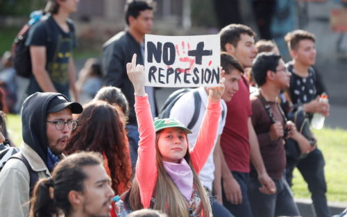 Κολομβία: “Κραυγή απελπισίας” από χιλιάδες διαδηλωτές [ΕΙΚΟΝΕΣ]