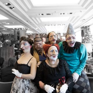 Οι «Μίμοι» χτίζουν μια ονειρική ψευδαίσθηση στο κέντρο της Αθήνας