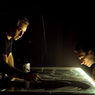 Δύο για το Δευτερότριτο.  Θέατρο στην αρχή της εβδομάδας.