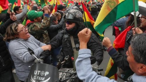 Επεισόδια στη Βολιβία μετά την παραίτηση του Έβο Μοράλες