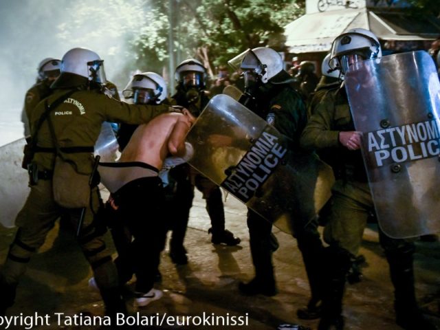 «Οι παραβιάσεις ανθρώπινων δικαιωμάτων από αξιωματούχους της αστυνομίας στην Ελλάδα δεν αποτελούν “απλώς μεμονωμένα περιστατικά”»