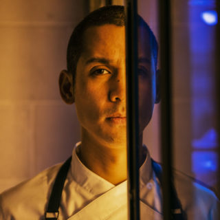 45 Λεπτά Πριν ο Σωτήρης Κοντιζάς Σερβίρει το Πρώτο Πιάτο στο Proveleggioς