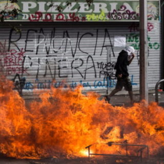 Χιλή: Δικαστήριο καταδίκασε έξι αστυνομικούς για σεξουαλική κακοποίηση φοιτητή