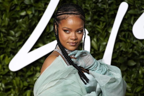 H Rihanna δώρισε 15 εκατ. δολάρια σε οργανώσεις για την κλιματική δικαιοσύνη