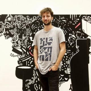 Ο SOTEUR περιμένει να αναγνωριστεί η αξία του ως instamodel για να σταματήσει να ασχολείται με μαρκαδόρους και μπογίες