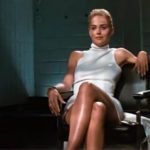 Η Σάρον Στόουν αποκαλύπτει ποιο ήταν το καλύτερο φιλί που έδωσε σε ταινία [ΒΙΝΤΕΟ]