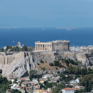 Μια πανοραμική ακτινογραφία των Ελλήνων για τη δεκαετία που μας πέρασε