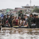 Ινδονησία: Τουλάχιστον 21 νεκροί εξαιτίας πλημμυρών στην πρωτεύουσα Τζακάρτα
