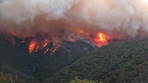 Αυστραλία: Οι αρχές διέταξαν την αναγκαστική εκκένωση μέσα σε λιγότερο από ένα 48ωρο περιοχών όπου μαίνονται πυρκαγιές