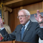 ΗΠΑ: Έντονη λογομαχία μεταξύ Μπέρνι Σάντερς και Ελίζαμπεθ Γουόρεν