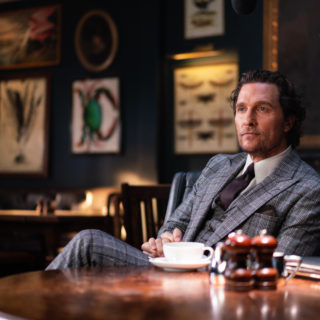 The Gentlemen: Δείτε ένα αποκλειστικό κλιπ από τη νέα ταινία του Γκάι Ρίτσι