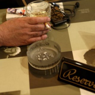 Εθνική Αρχή Διαφάνειας: Καμία παράβαση του αντικαπνιστικού νόμου στο 86% των καταστημάτων που ελέγχθησαν