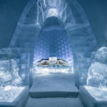 Το ICEHOTEL #30 διαθέτει μια σουίτα εμπνευσμένη από τη Σαντορίνη