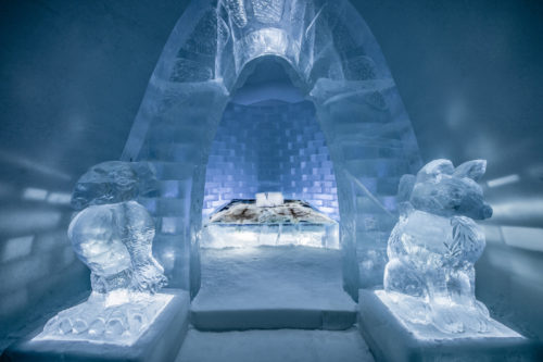 Το ICEHOTEL #30 διαθέτει μια σουίτα εμπνευσμένη από τη Σαντορίνη