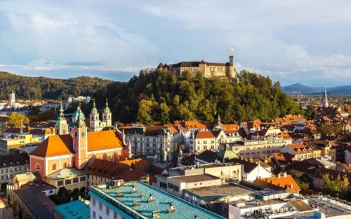 Σλοβενία και Ρουμανία στη λίστα του Guardian με εναλλακτικούς τουριστικούς προορισμούς