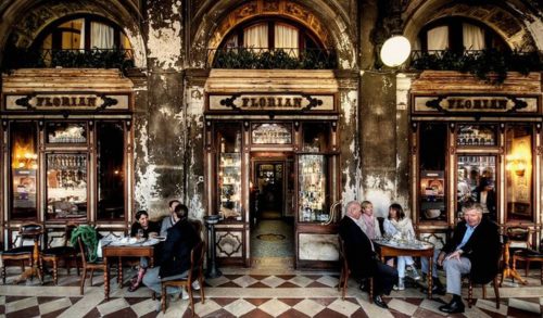 Το παλαιότερο καφενείο στον κόσμο βρίσκεται στη Βενετία και φέτος θα κλείσει 300 χρόνια