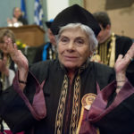 Κική Δημουλά: «Δεν νιώθω δημιουργός. Πιστεύω ότι είμαι ένας έμπιστος στενογράφος μια πολύ βιαστικής πάντα ανησυχίας»