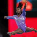 H Simone Biles κατάφερε να αψηφίσει την βαρύτητα (ΒΙΝΤΕΟ)