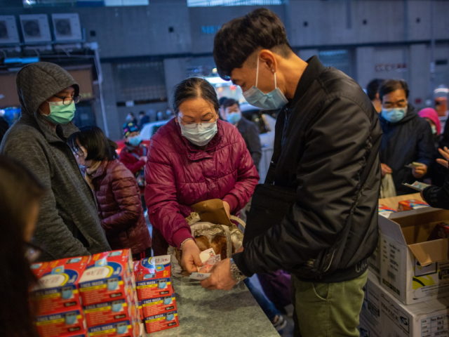 Νέος κοροναϊός: Χαρτί υγείας αγοράζουν σε τεράστιες ποσότητες οι πανικόβλητοι καταναλωτές στο Χονγκ Κονγκ
