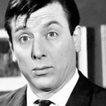 Πέθανε ο Κώστας Βουτσάς