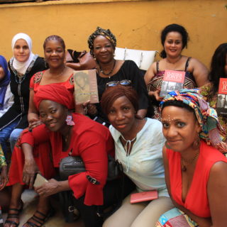 Οι Αφρικανές γυναίκες στην Ελλάδα μοιράζονται το βίωμα της καταπίεσης και το πάθος για ζωή