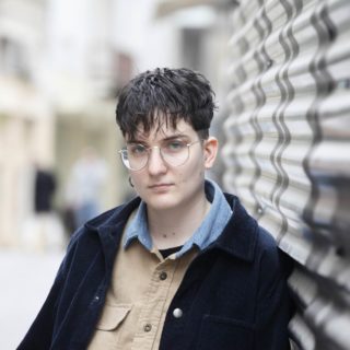 Κι ας ζούμε στην εποχή των singles, η Amalia ονειρεύεται να κυκλοφορήσει την πρώτη της ολοκληρωμένη δουλειά